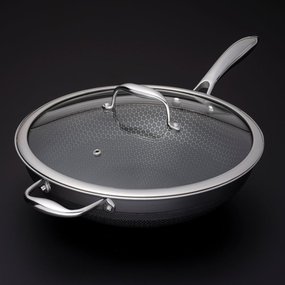 12 Hybrid Wok with Lid