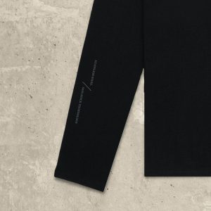 Classic Logo Badge Men’s Long-Sleeve T-Shirt