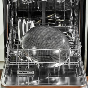 14 Hybrid Wok with Lid